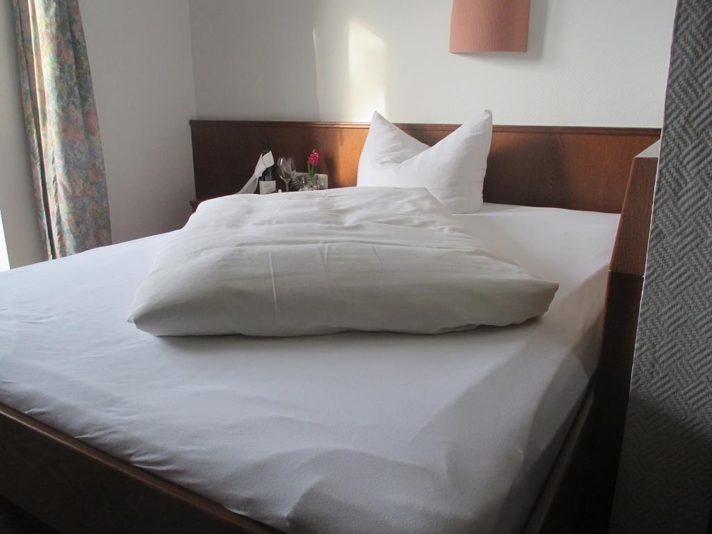 Adler Golf-& Tagungshotel Harth-Poellnitz Bagian luar foto