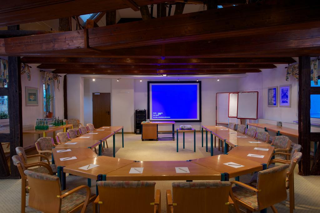 Adler Golf-& Tagungshotel Harth-Poellnitz Bagian luar foto