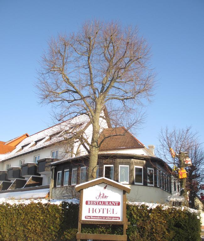 Adler Golf-& Tagungshotel Harth-Poellnitz Bagian luar foto