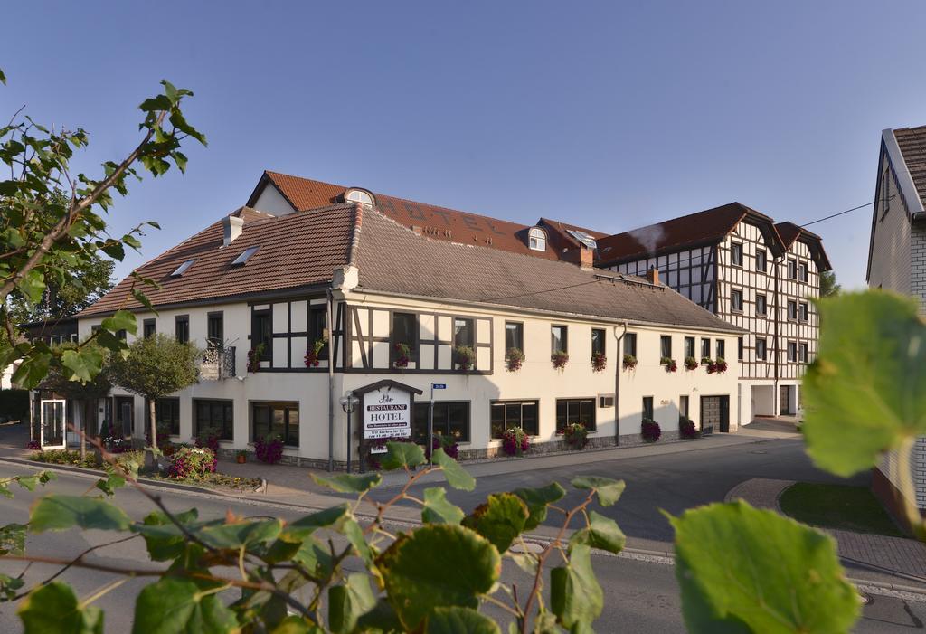 Adler Golf-& Tagungshotel Harth-Poellnitz Bagian luar foto