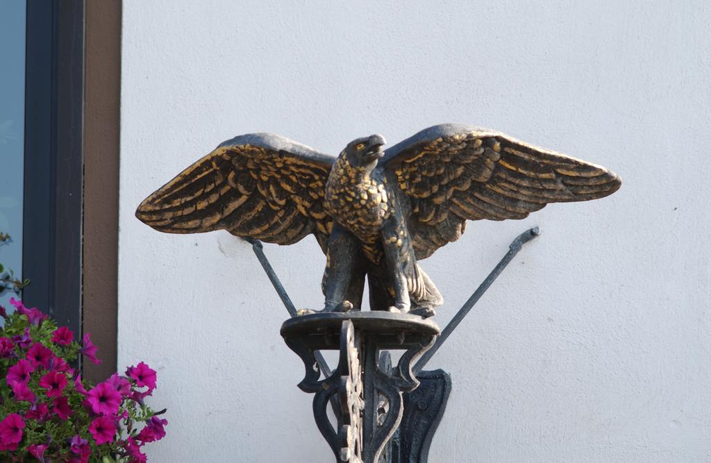 Adler Golf-& Tagungshotel Harth-Poellnitz Bagian luar foto